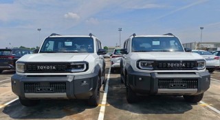 SUV địa hình Toyota Land Cruiser FJ lộ lịch trưng bày tại đại lý, ngày ra mắt đã rất gần?